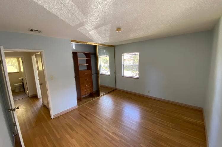 Beautiful Room Near Culver City