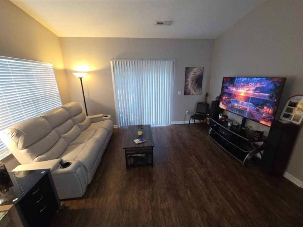Furnished room for rent
