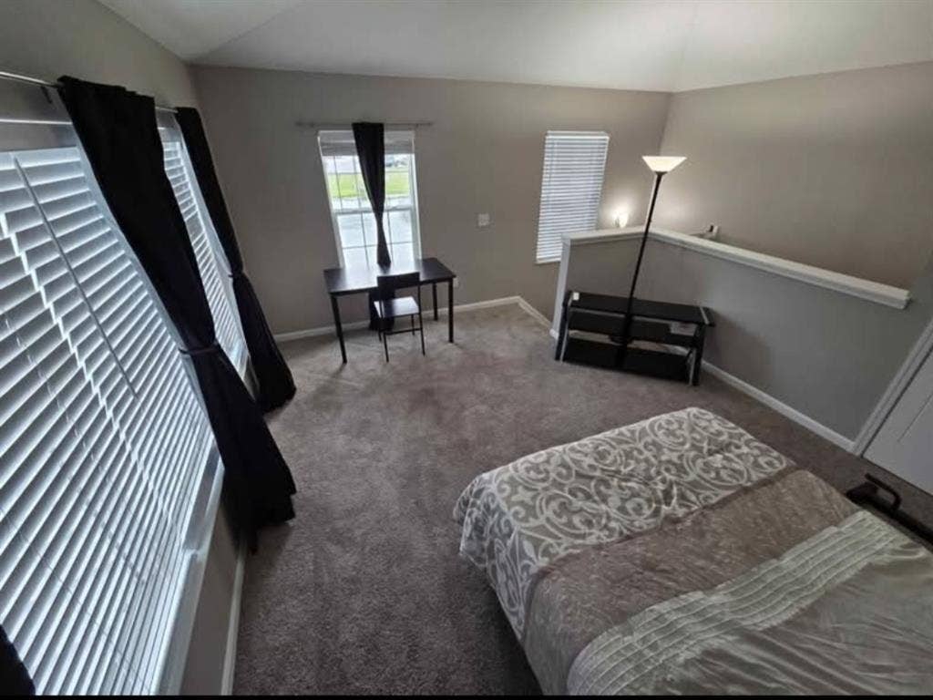 Furnished room for rent