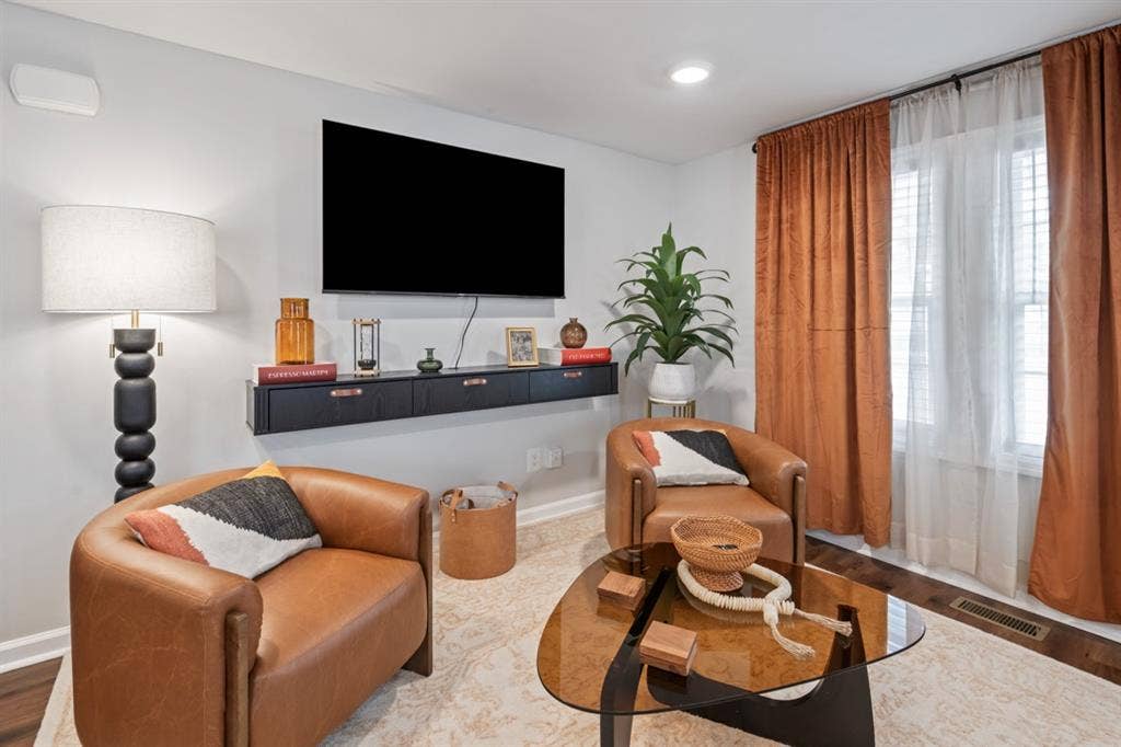 Coastal Lux 2 Bedroom Housee