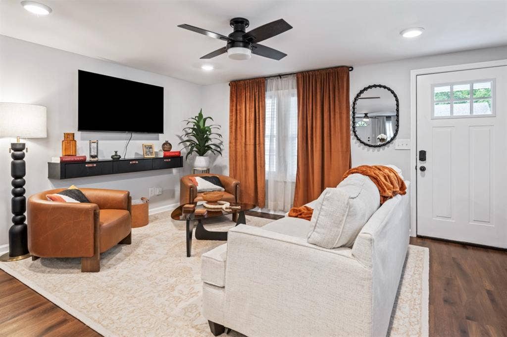 Coastal Lux 2 Bedroom Housee
