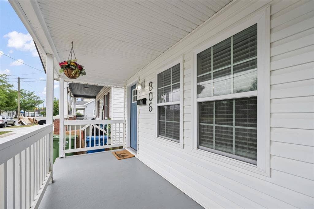Coastal Lux 2 Bedroom Housee