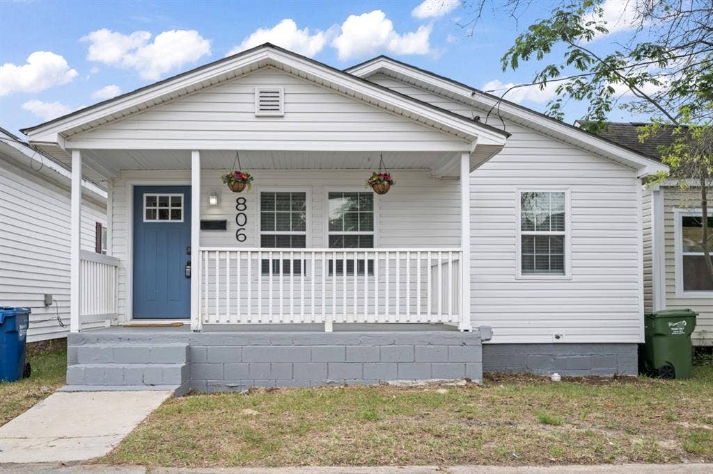 Coastal Lux 2 Bedroom Housee