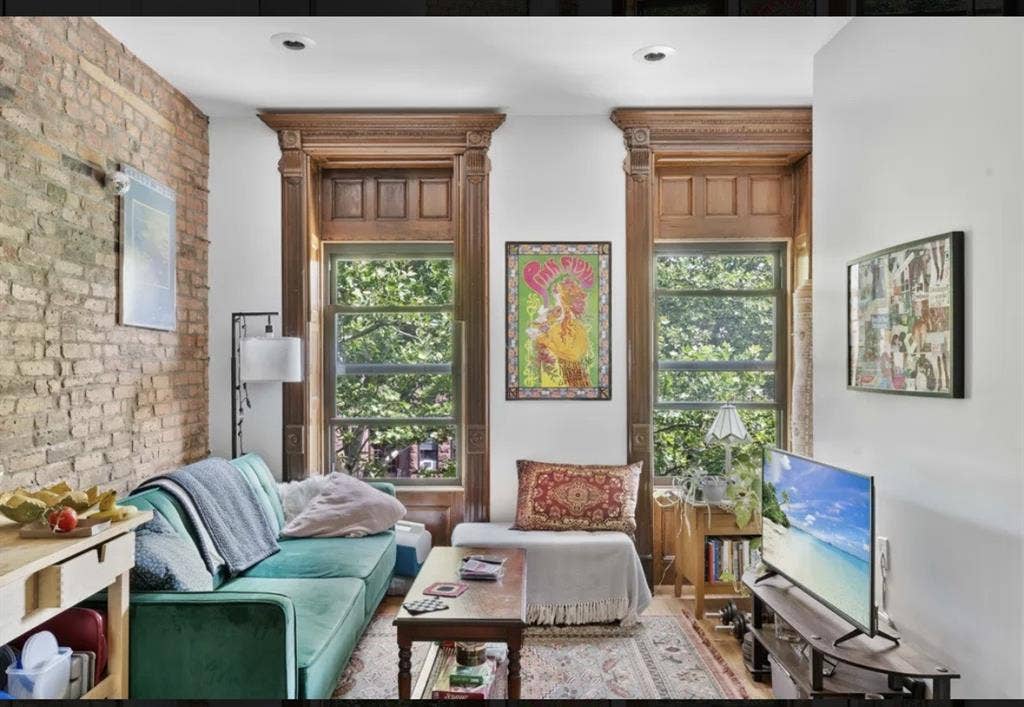 3bd/2bth Bedstuy $1367, 1 yr lease.