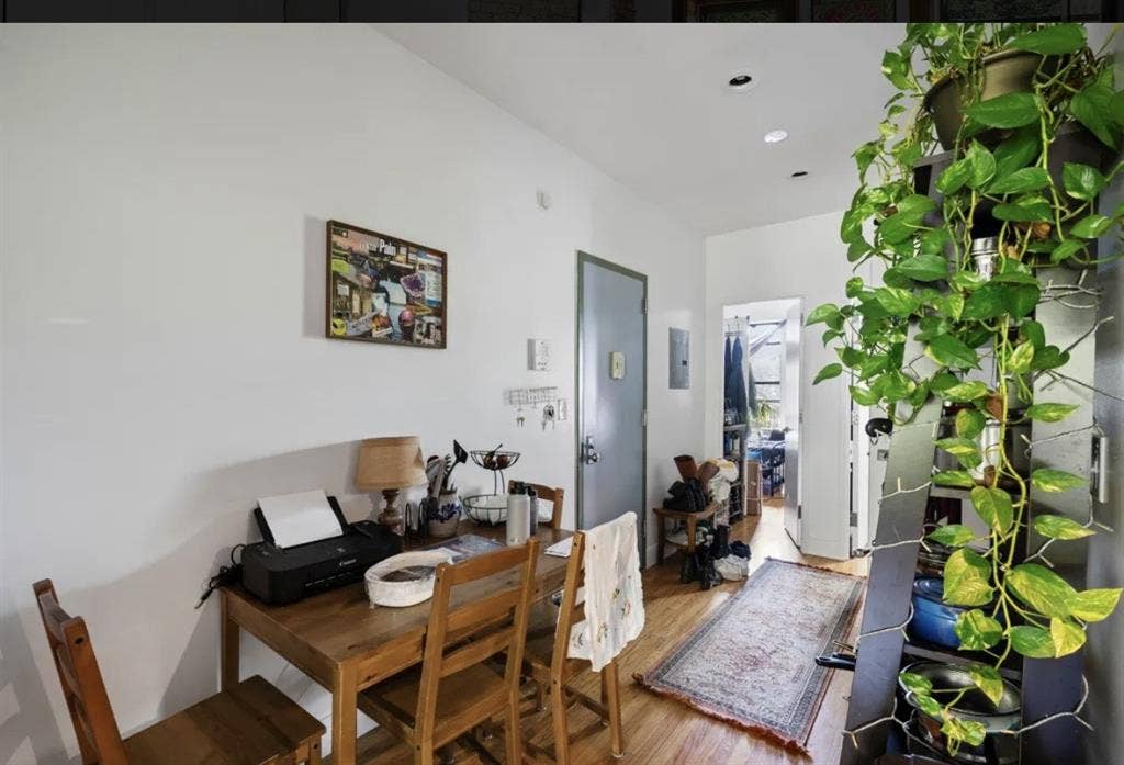3bd/2bth Bedstuy $1367, 1 yr lease.
