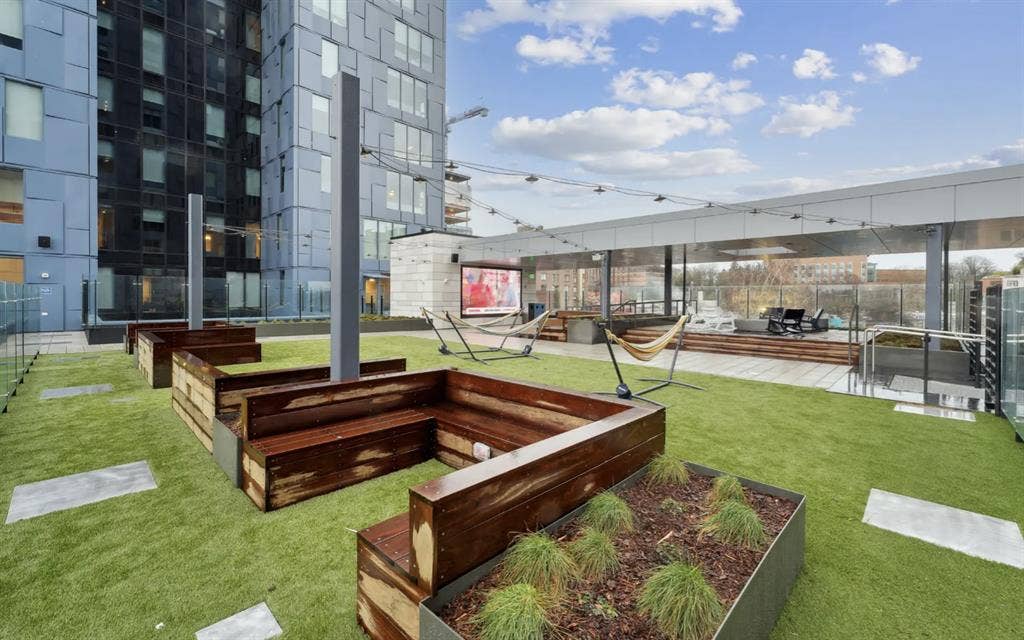 Looking for Lease takeover