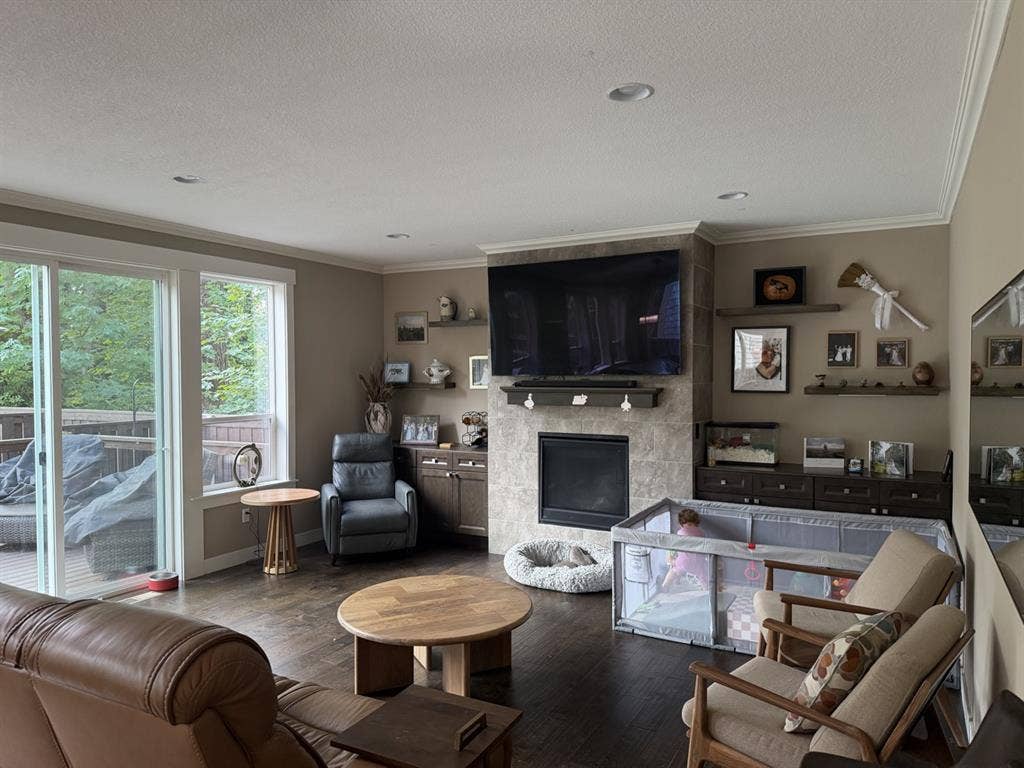 Looking for new Roomate
