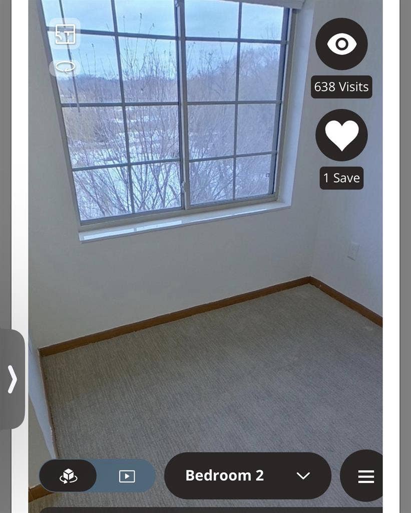Looking for Roommate (26/F)