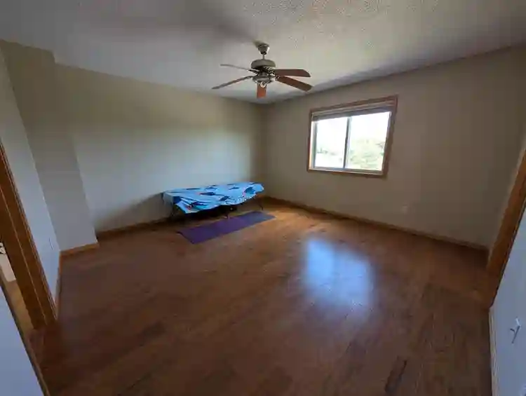 Spacious Master Suite in NW Roch