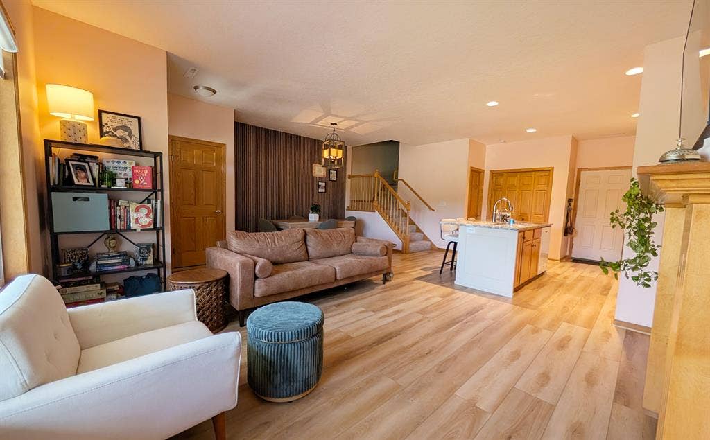 Spacious Master Suite in NW Roch