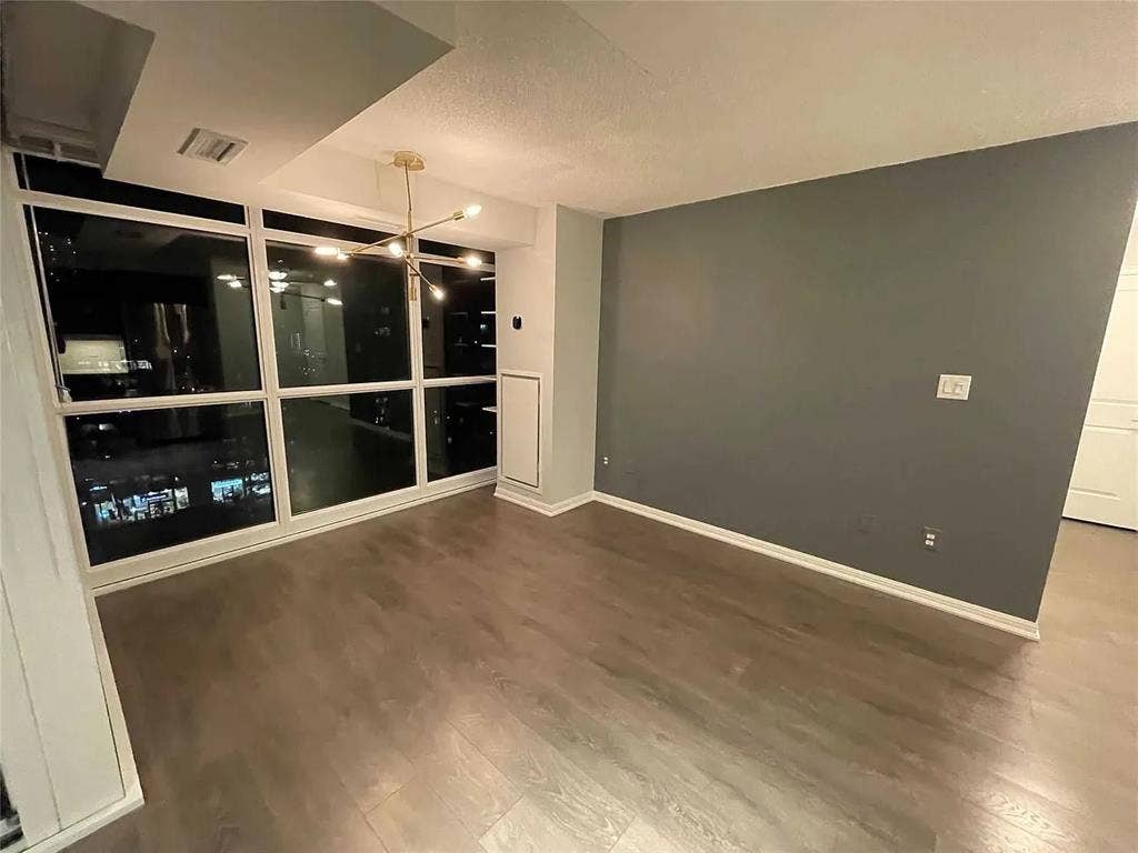 🏙️ Private Room + Ensuite