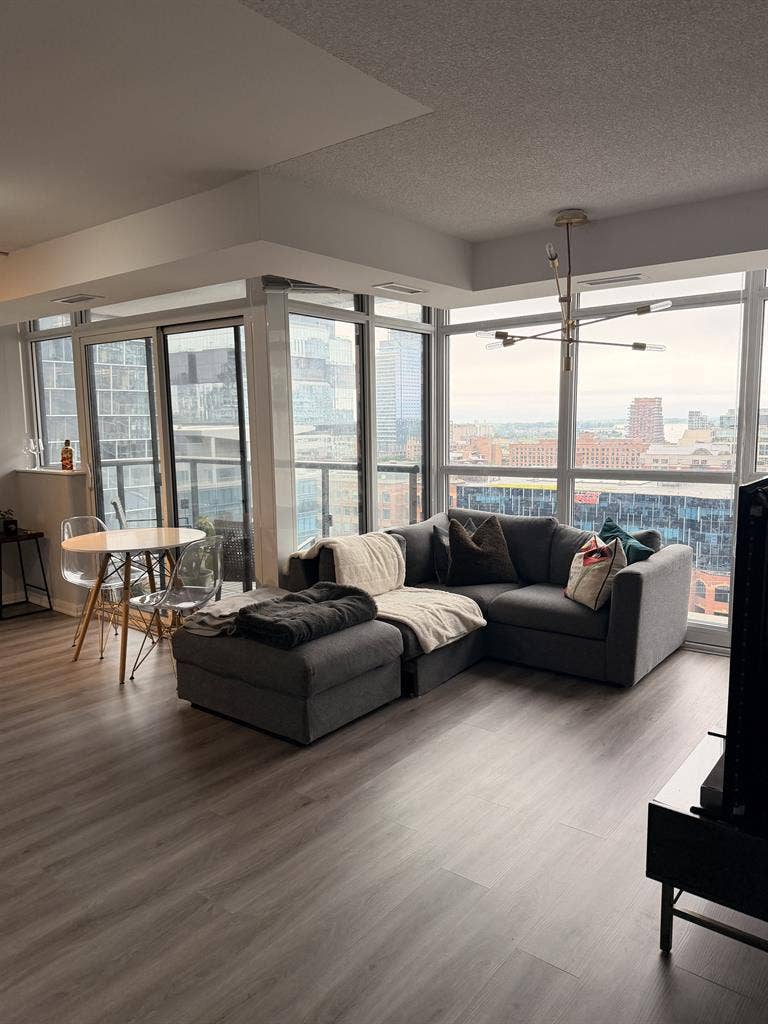 🏙️ Private Room + Ensuite