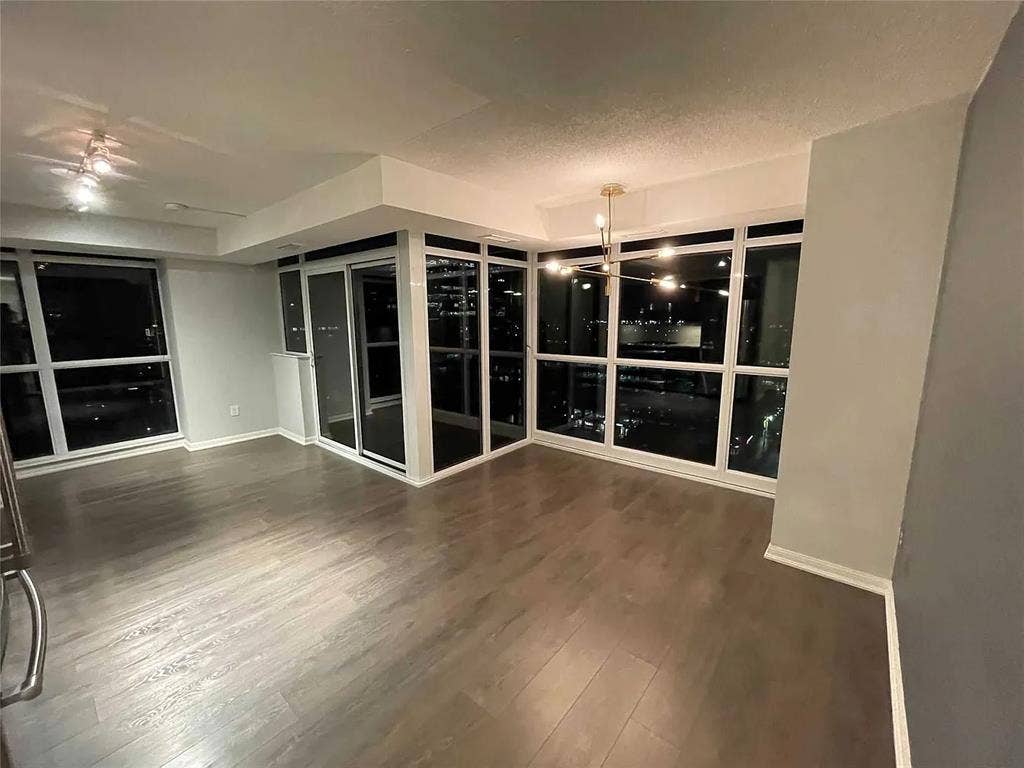 🏙️ Private Room + Ensuite