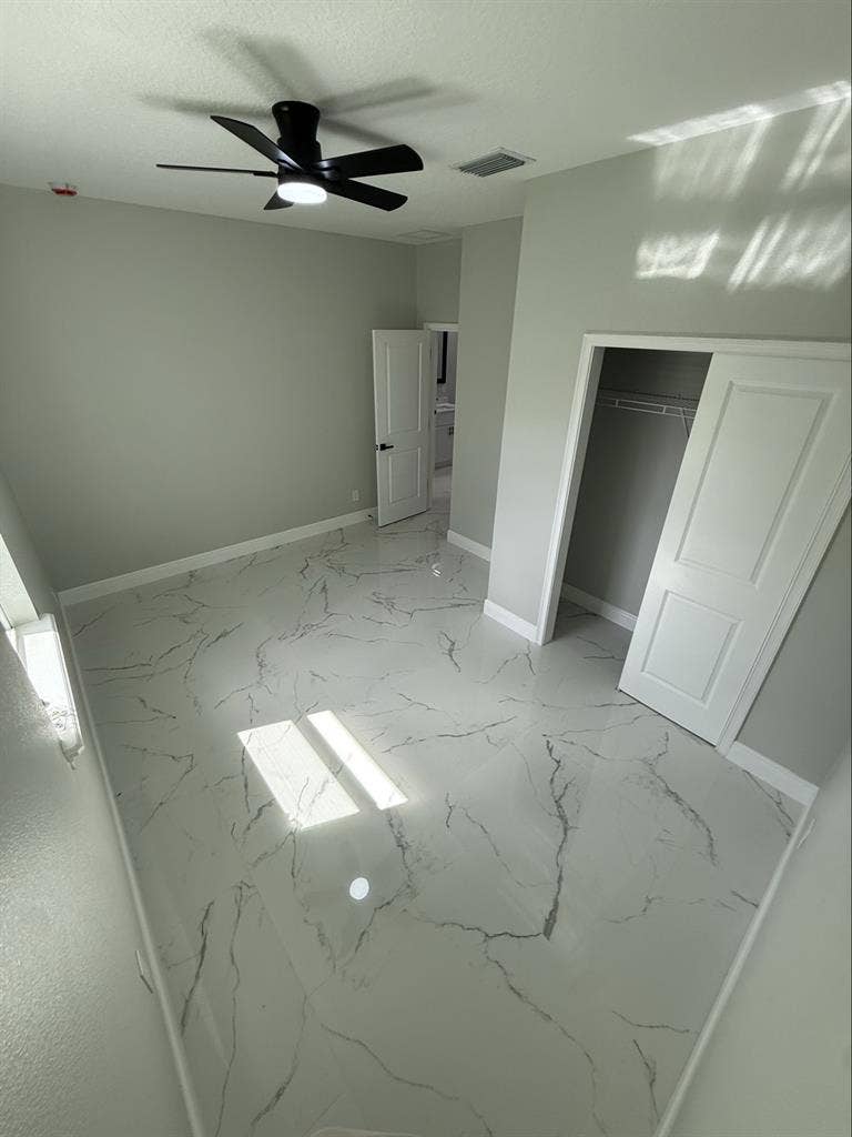 Private Bedroom Available – Female