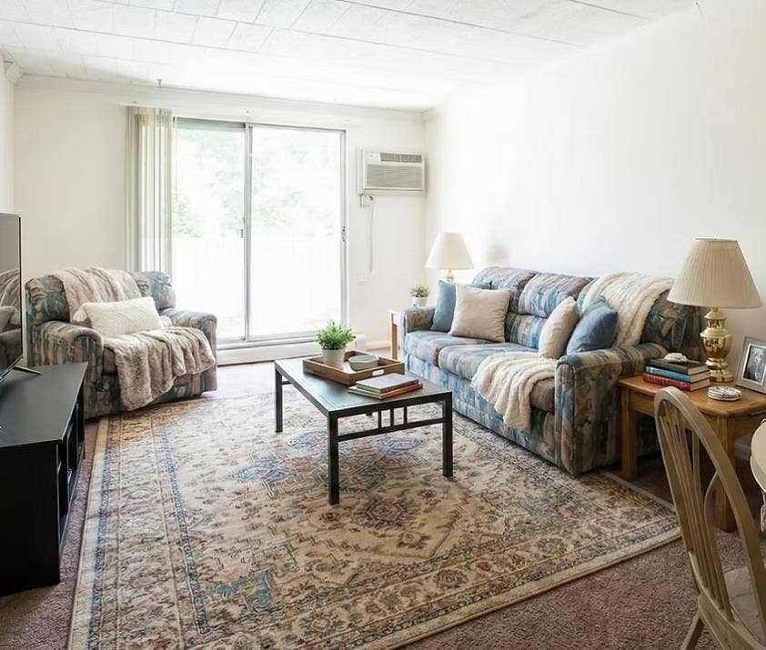 Woodmere Apartment #07