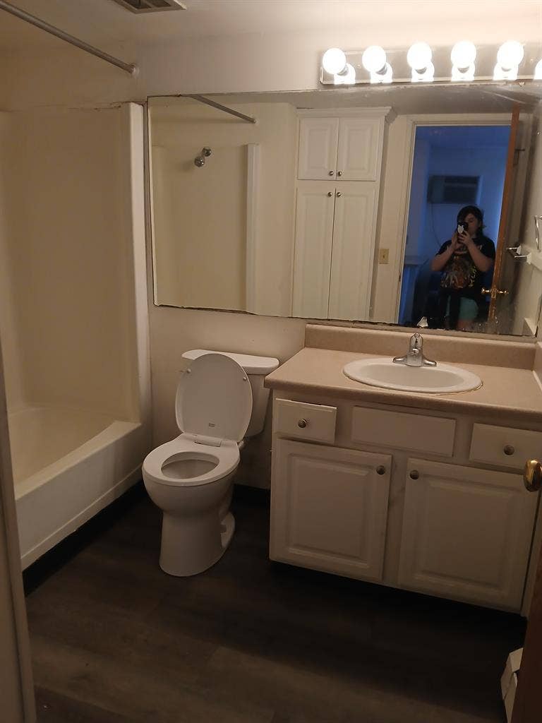 Woodmere Apartment #07