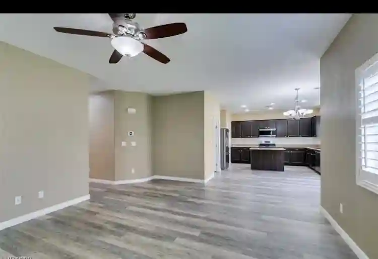 4 bedroom house in Skye Canyon
