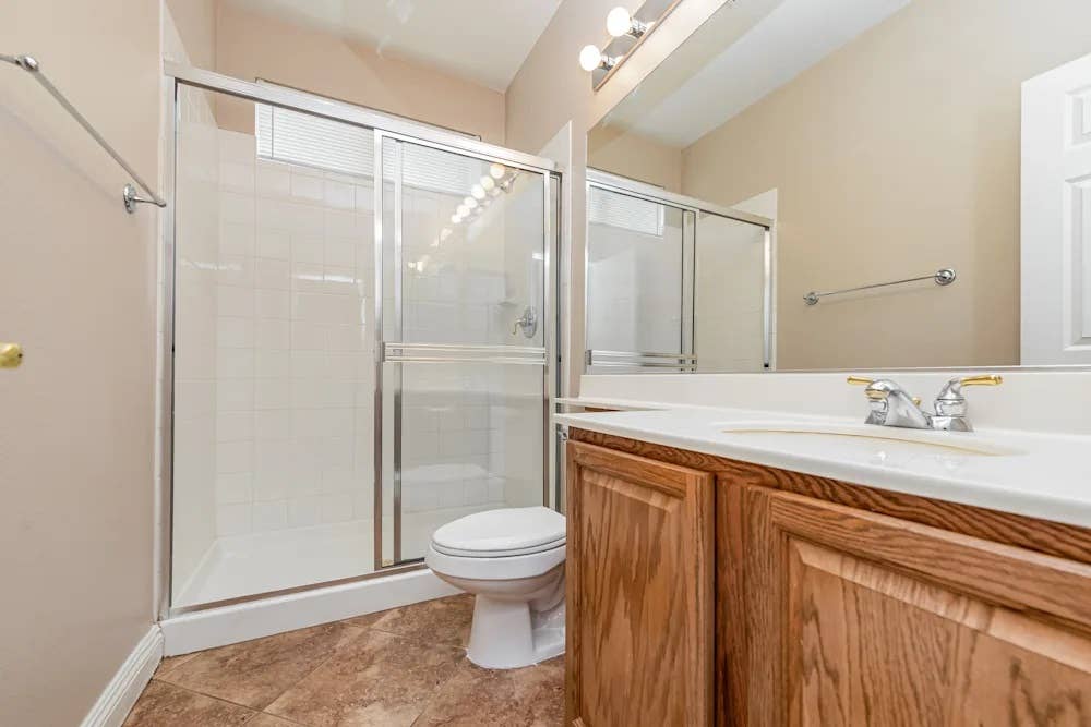 Quiet Private Bedroom & Bath Ready