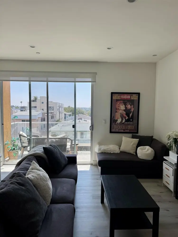 MID CITY AUGUST MOVE IN