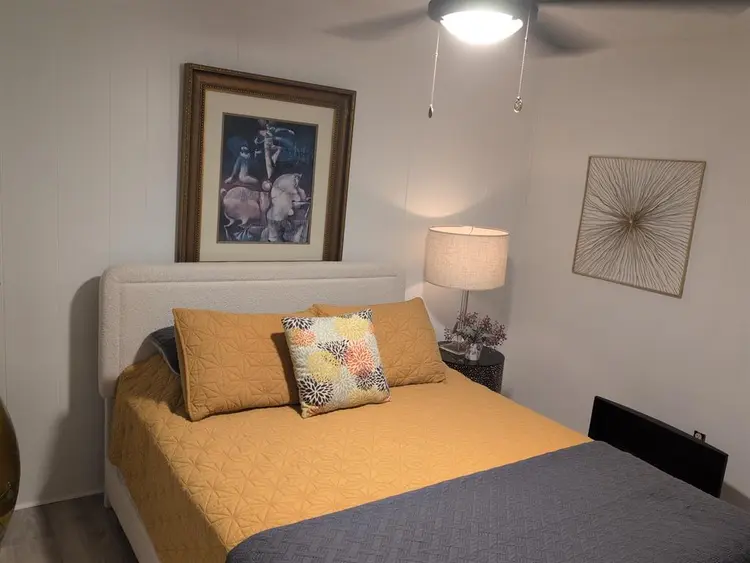 Private Bed,Bath Den 45+comm LGBTQ+