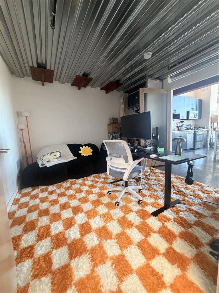 1050sft 2 bath loft short term rent