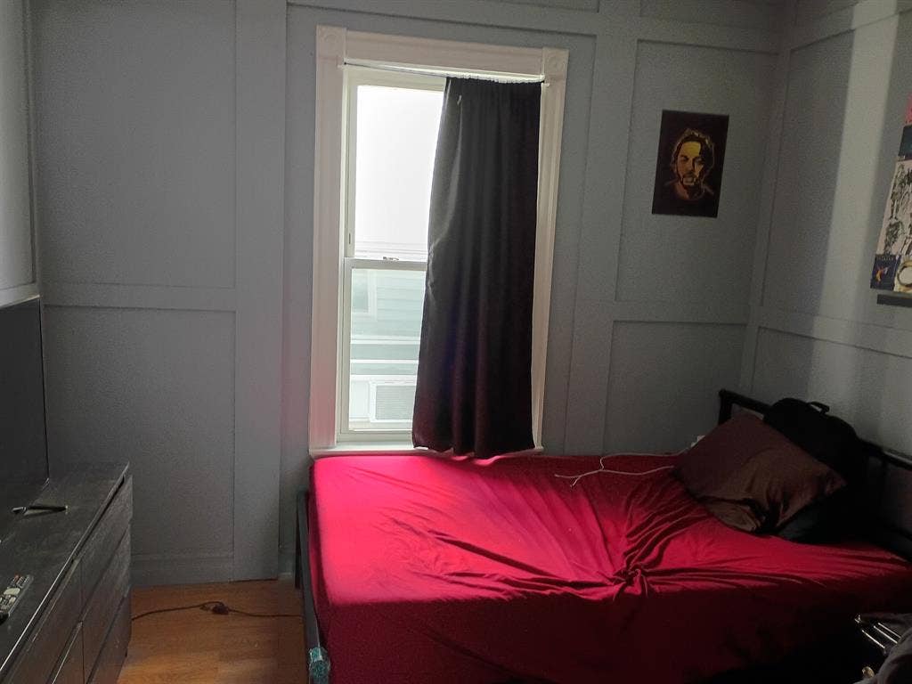Looking for a roommate in JP