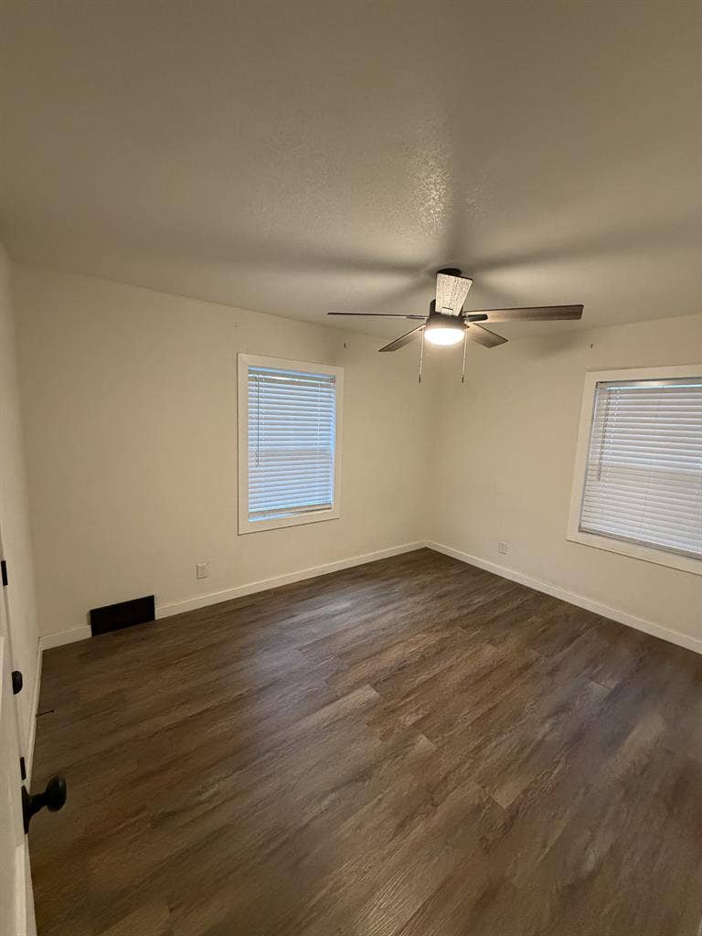Roommate Wanted!