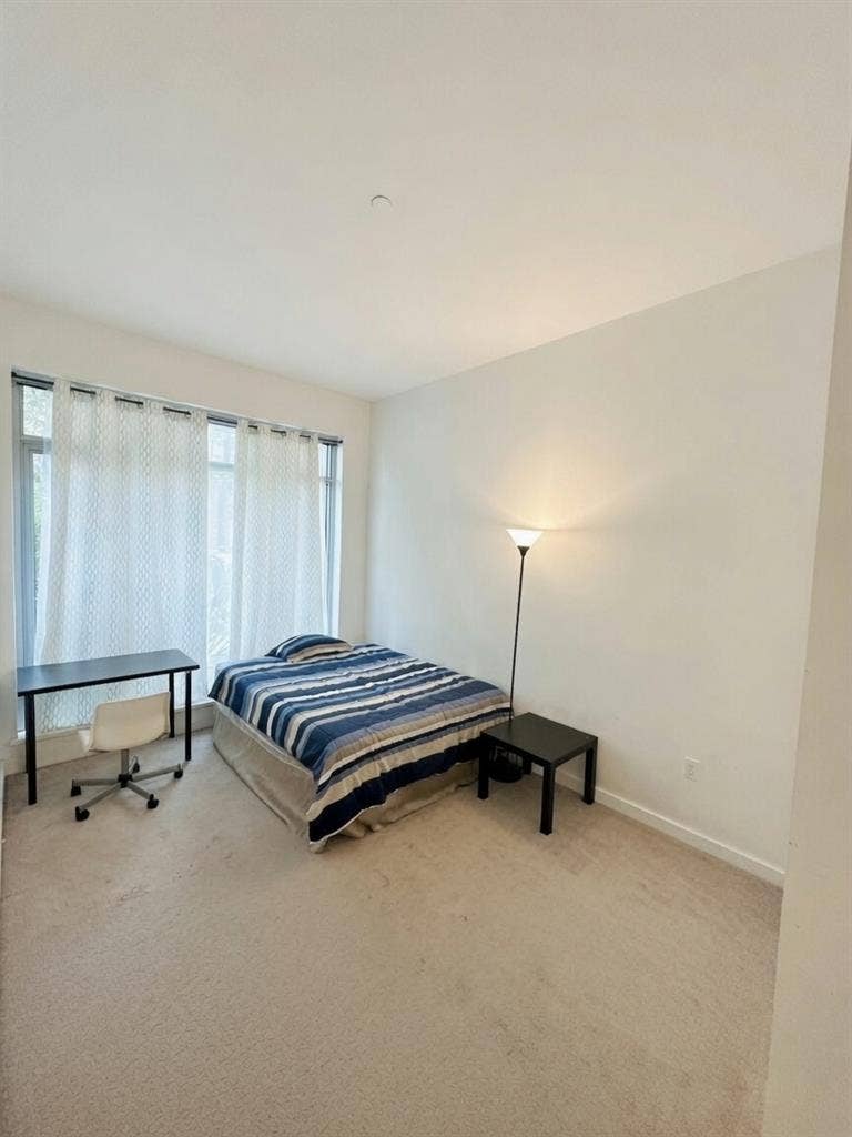 Nr SF Caltrain Furnished Bedroom