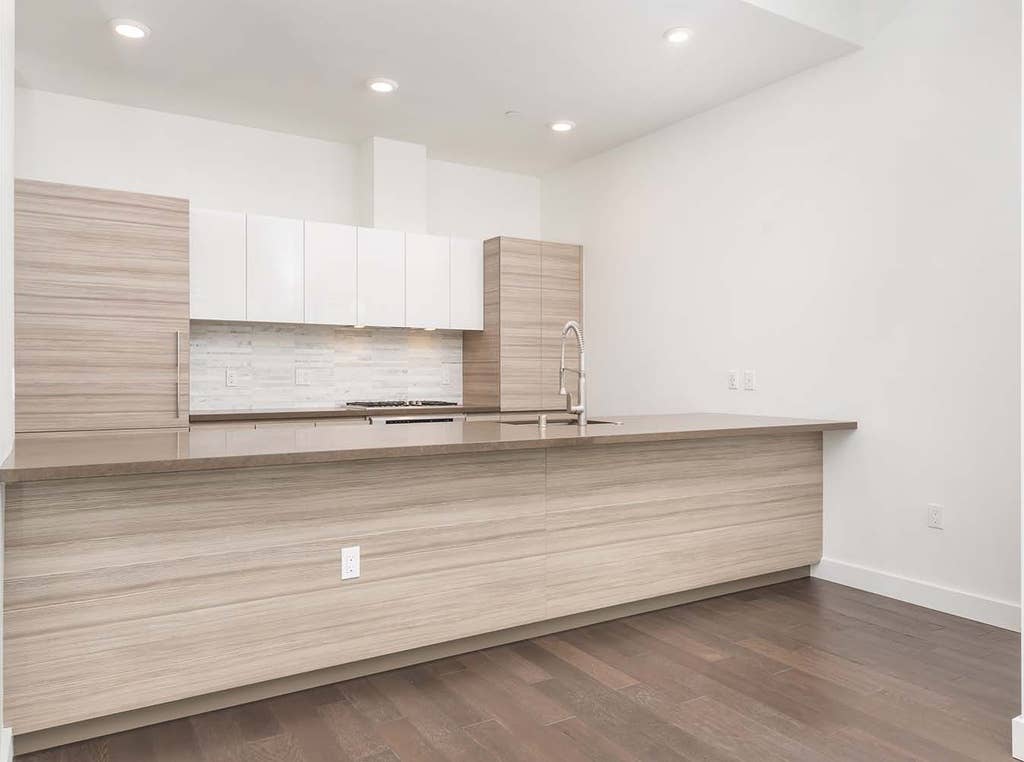 Nr SF Caltrain Furnished Bedroom