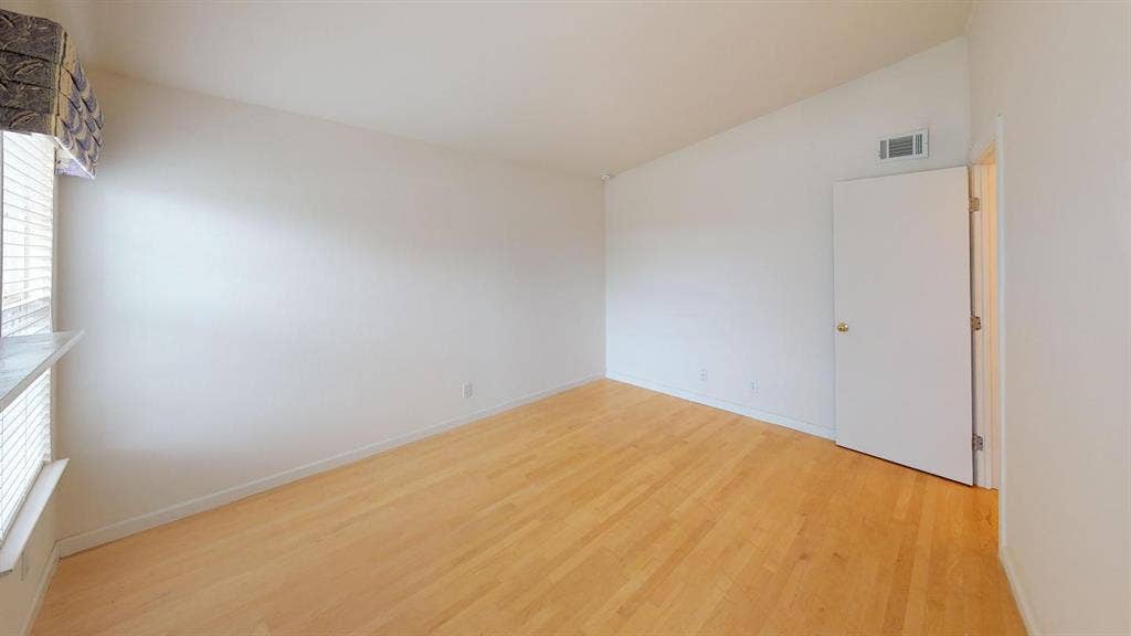 1 BR in Redwood City