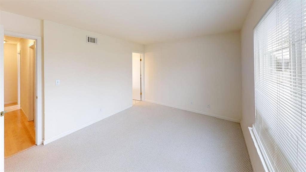 1 BR in Redwood City