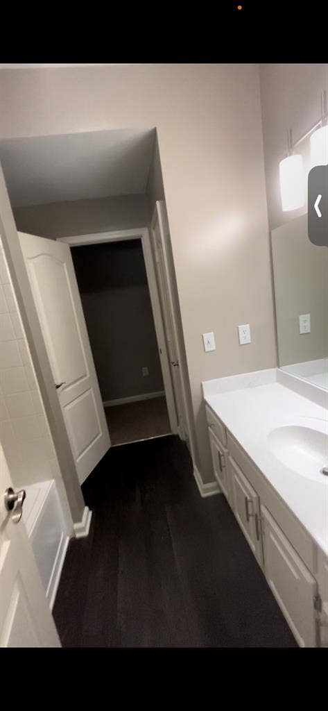 2B2B Apt - FEMALES ONLY
