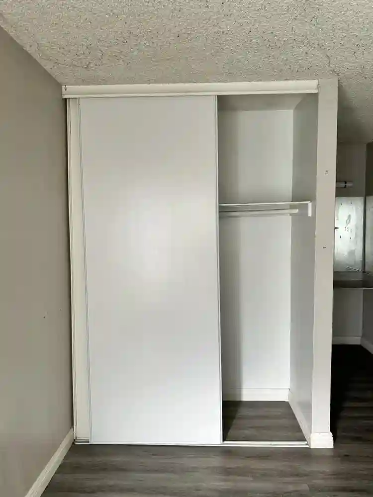 Room for Rent in Apt