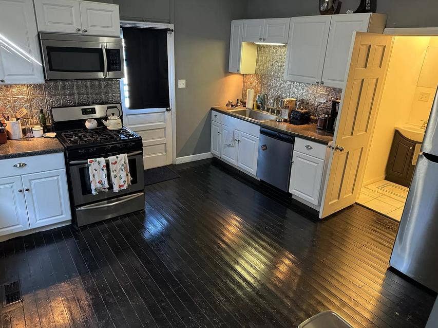 Clean & Move-In Ready Apartment