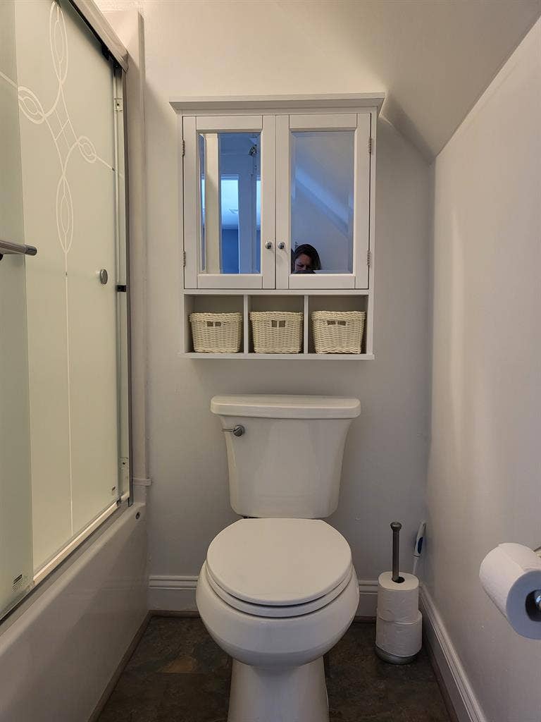 1000 acres; Furnished 1 bedroom 