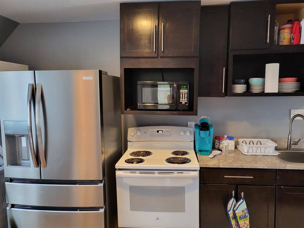 1000 acres; Furnished 1 bedroom 
