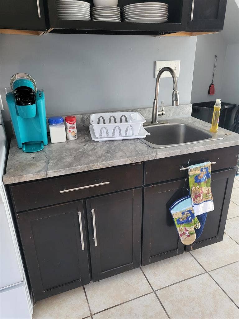 1000 acres; Furnished 1 bedroom 