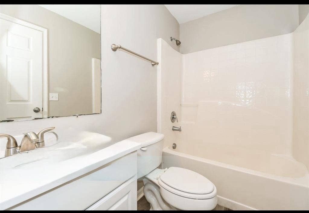 Private Room in Quiet, Clean Home
