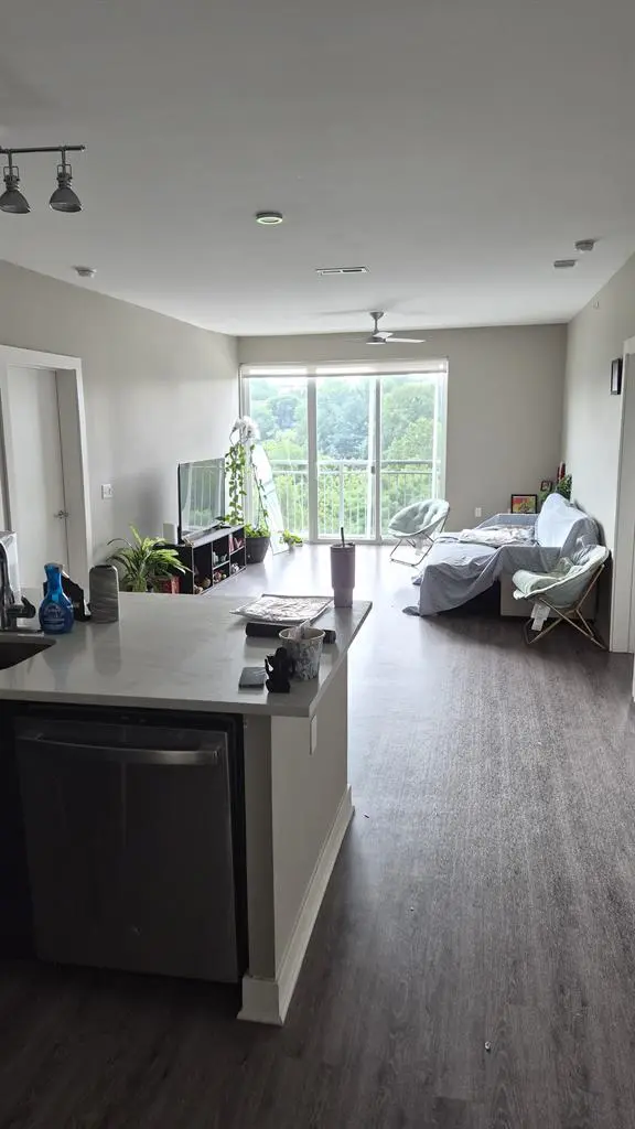 Private Master Bedroom