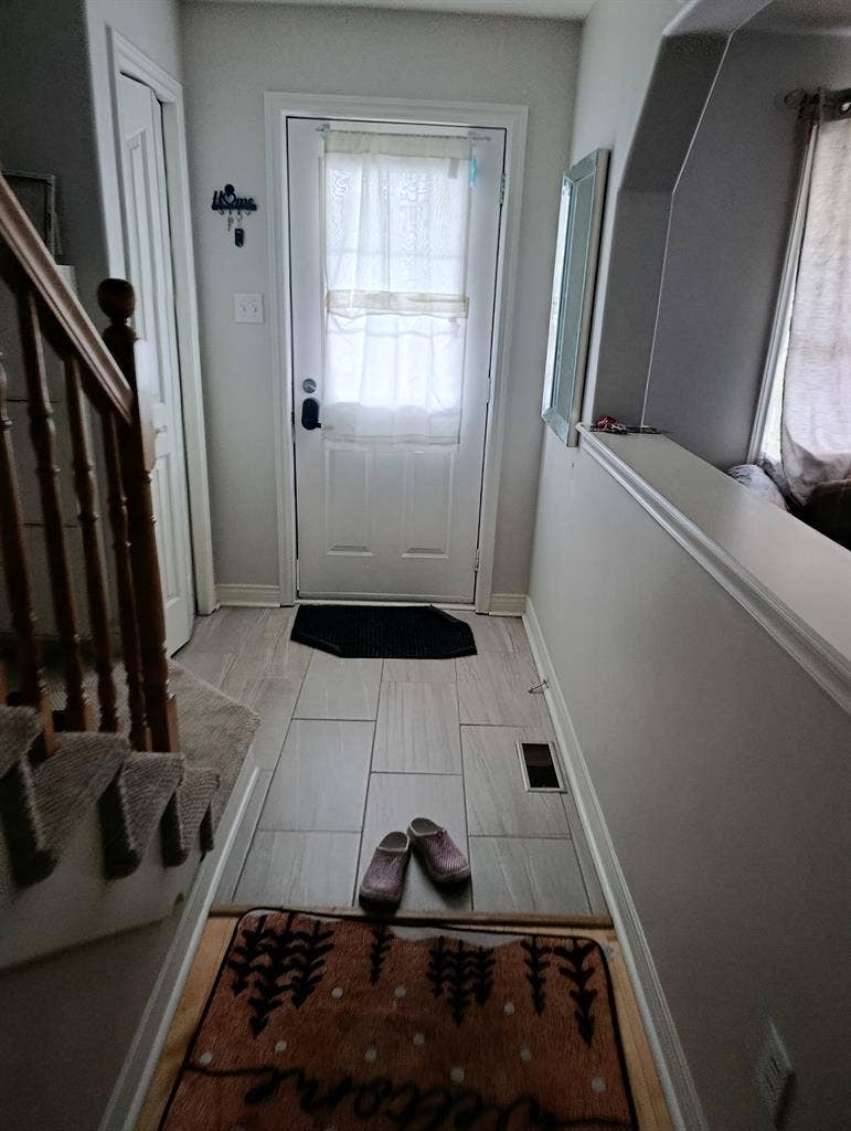 Looking to share one spare room