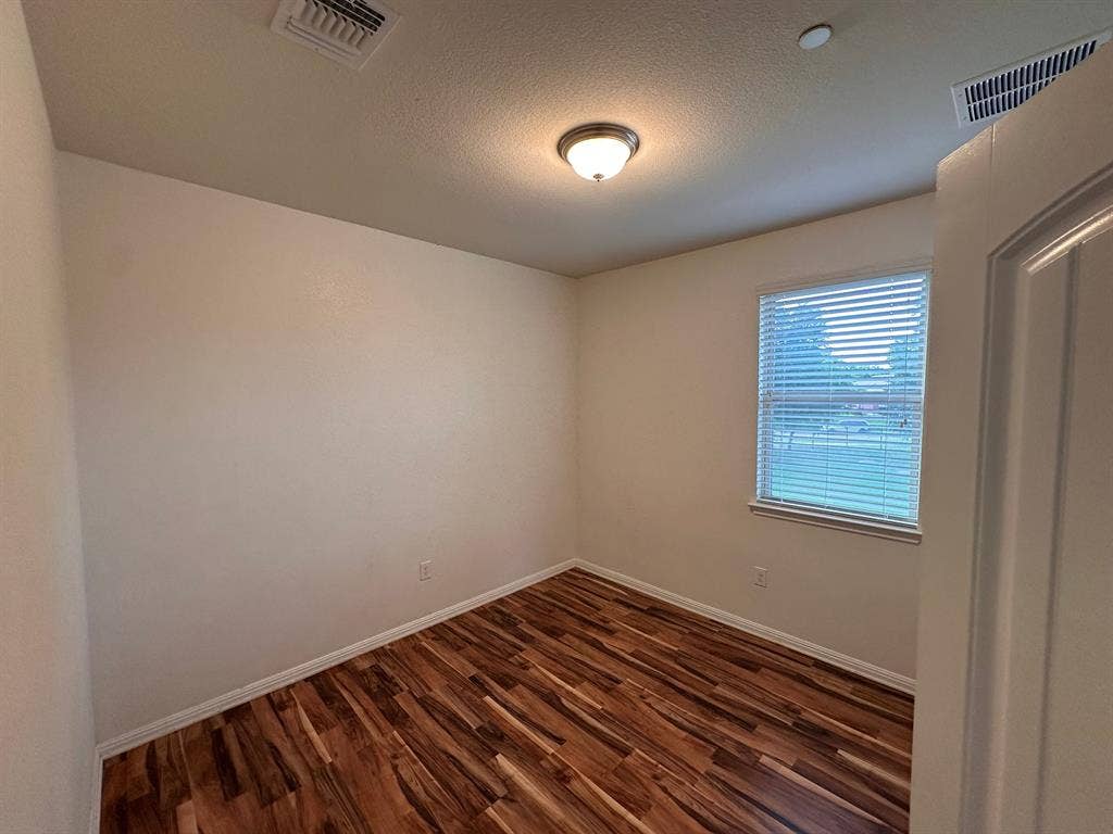 3 BR in Round Rock