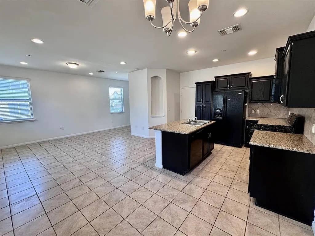 3 BR in Round Rock