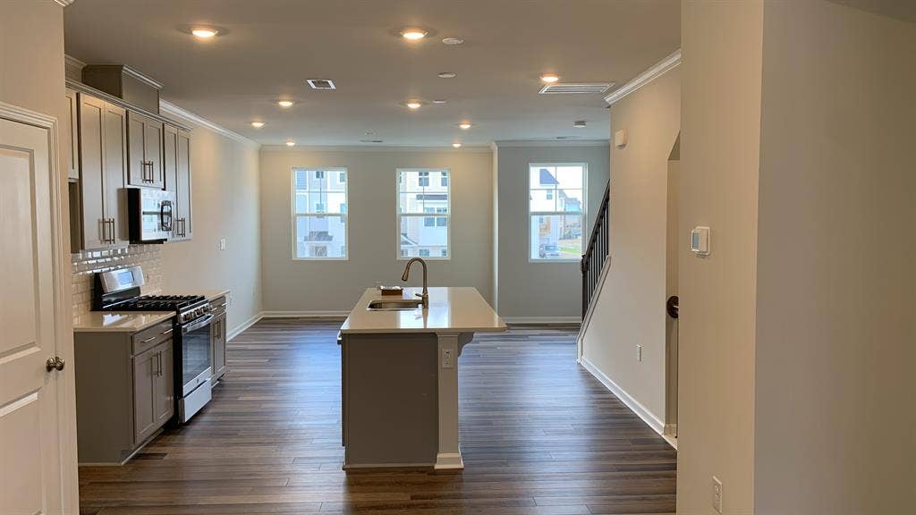 3 BR in Raleigh