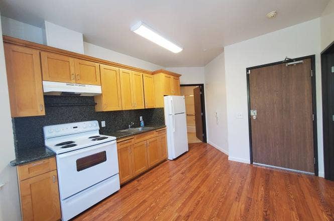 Welcome to 805 Rutland Avenue