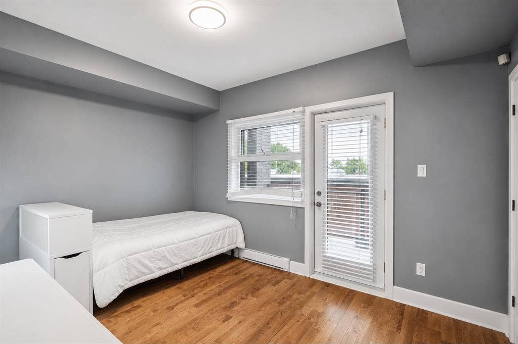 Large 2 bedroom with indoor parking