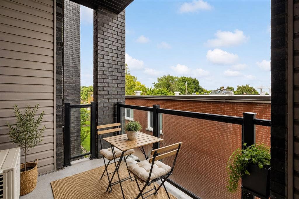 Large 2 bedroom with indoor parking