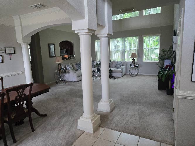 1 room available near the loop