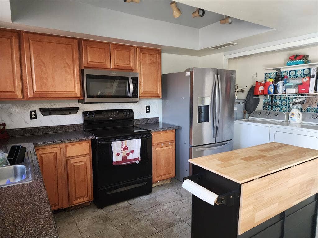 Room For Rent Includes Utilities
