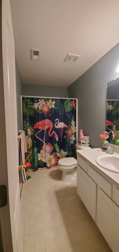 Private room & Small-town vibes