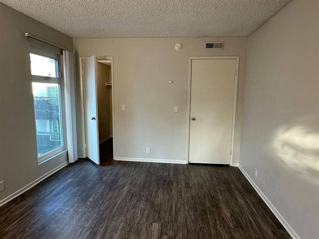 Private room in Santa Ana, CA